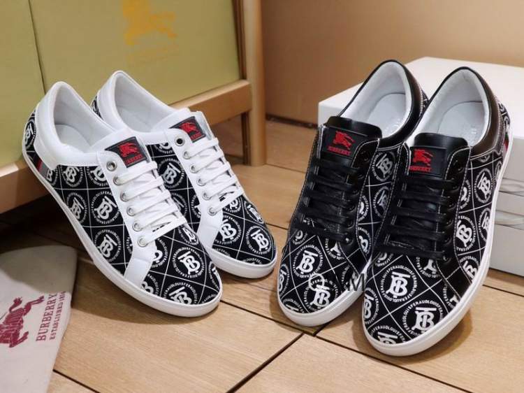 Picture of Burberry Shoes _SKUBurberrysz38-44WM02592008